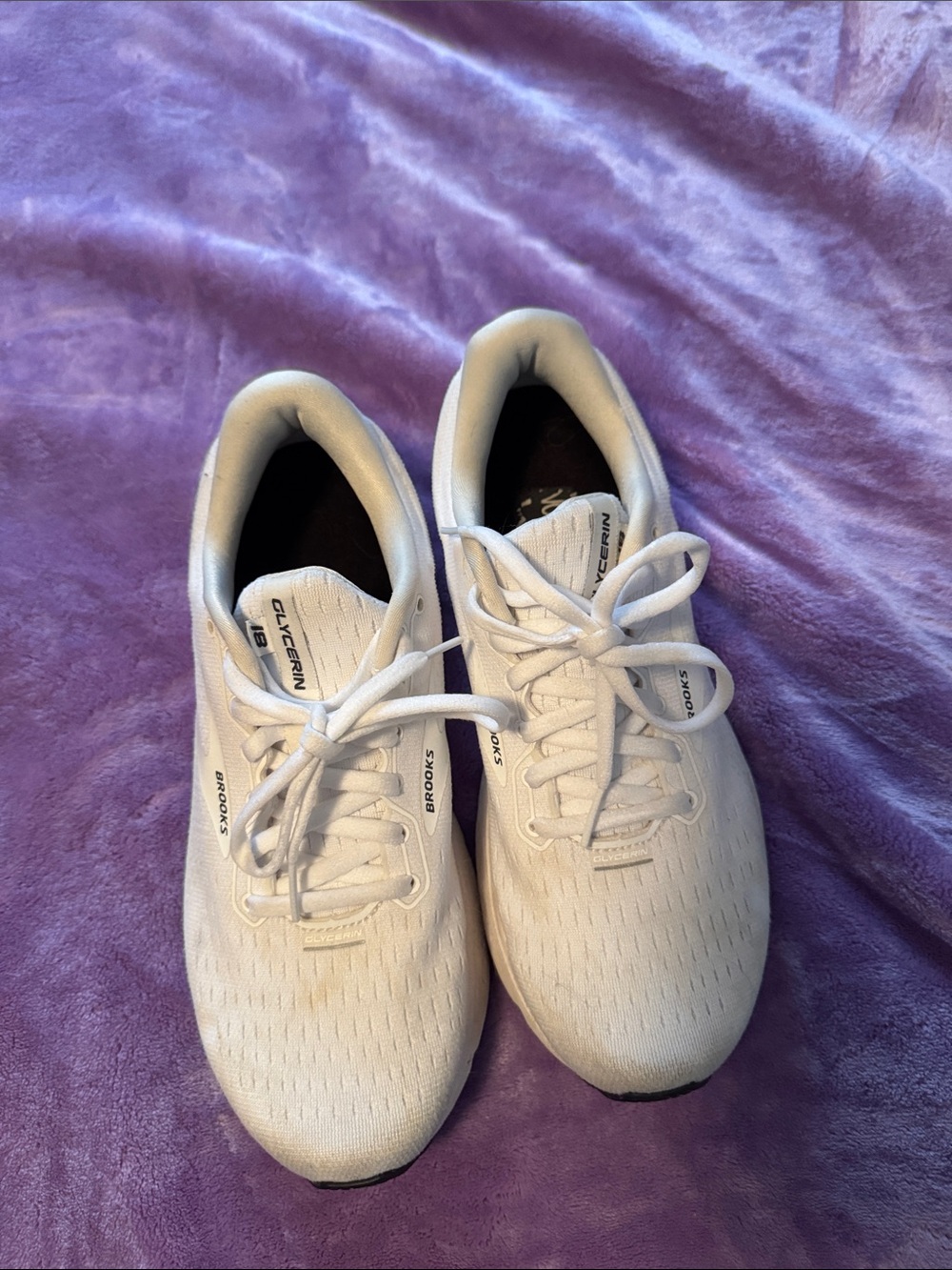 Brooks White Women's Running Sneakers - Cushioned Support